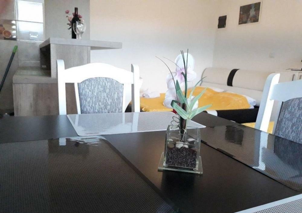 Apartment Iva Биела Экстерьер фото